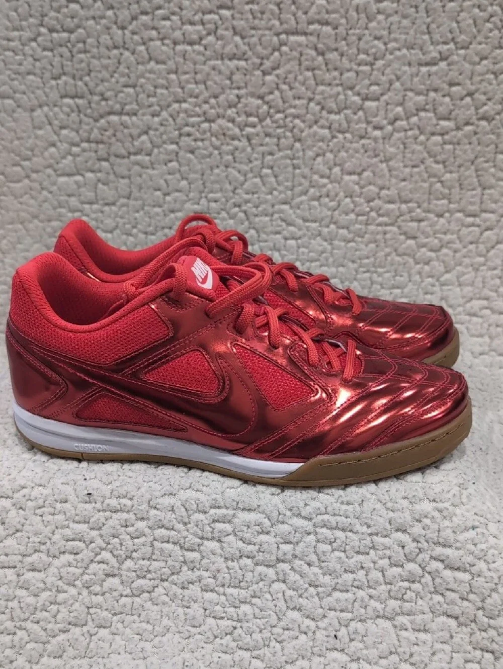 Nike Red Gato LV8